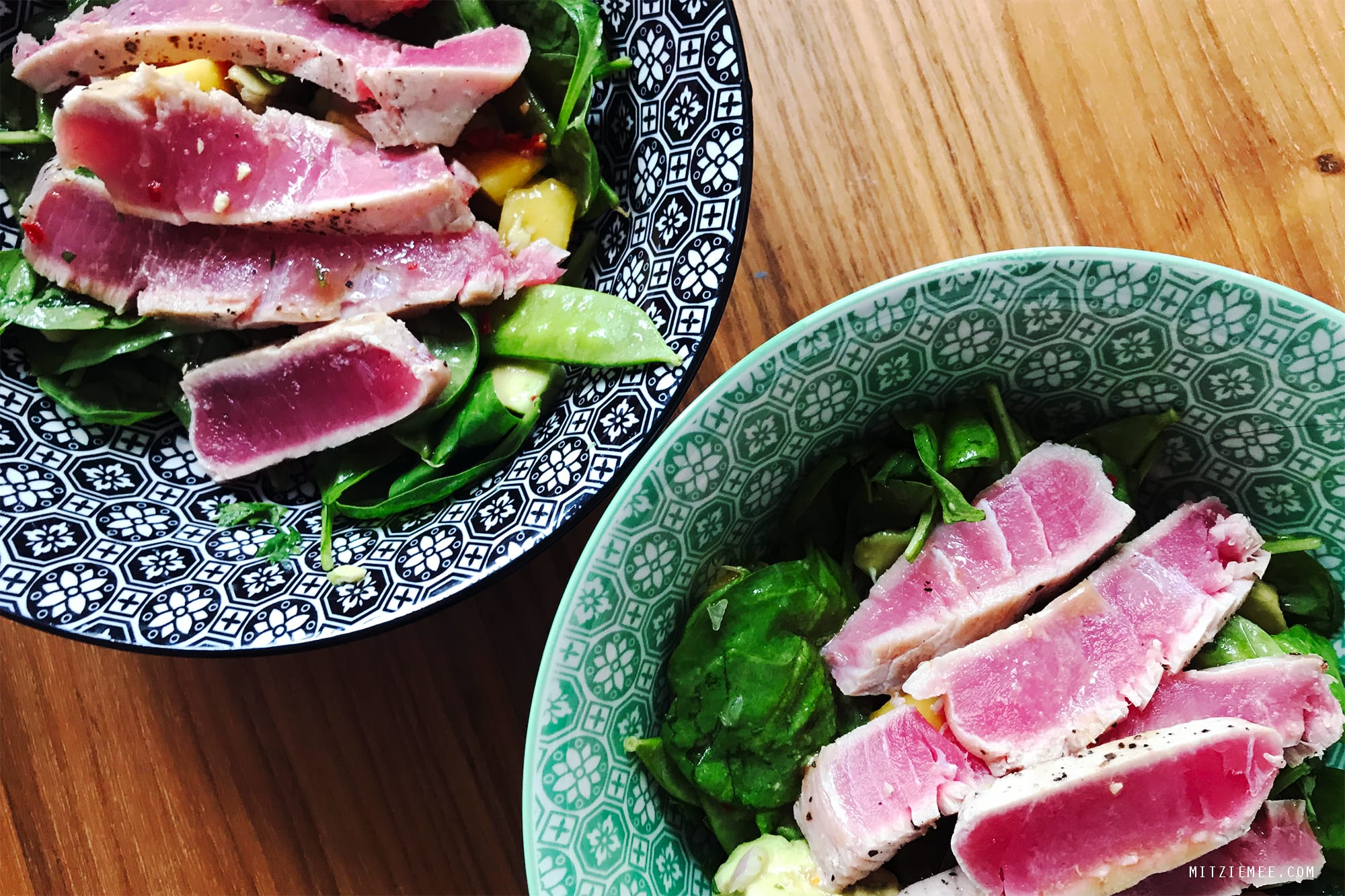 Oppskrift: Salat med lynstekt tunfisk, mango og avokado