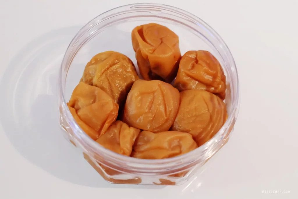 Umeboshi – Surt, salt og helt uimodståeligt