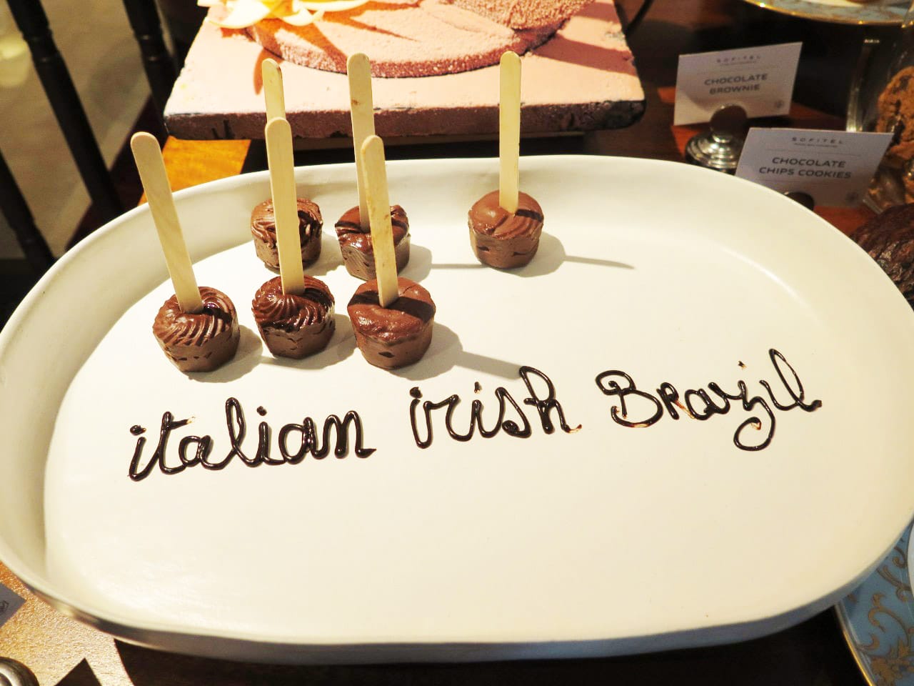 Phnom Penh: All About Chocolate - Afternoon tea på Sofitel