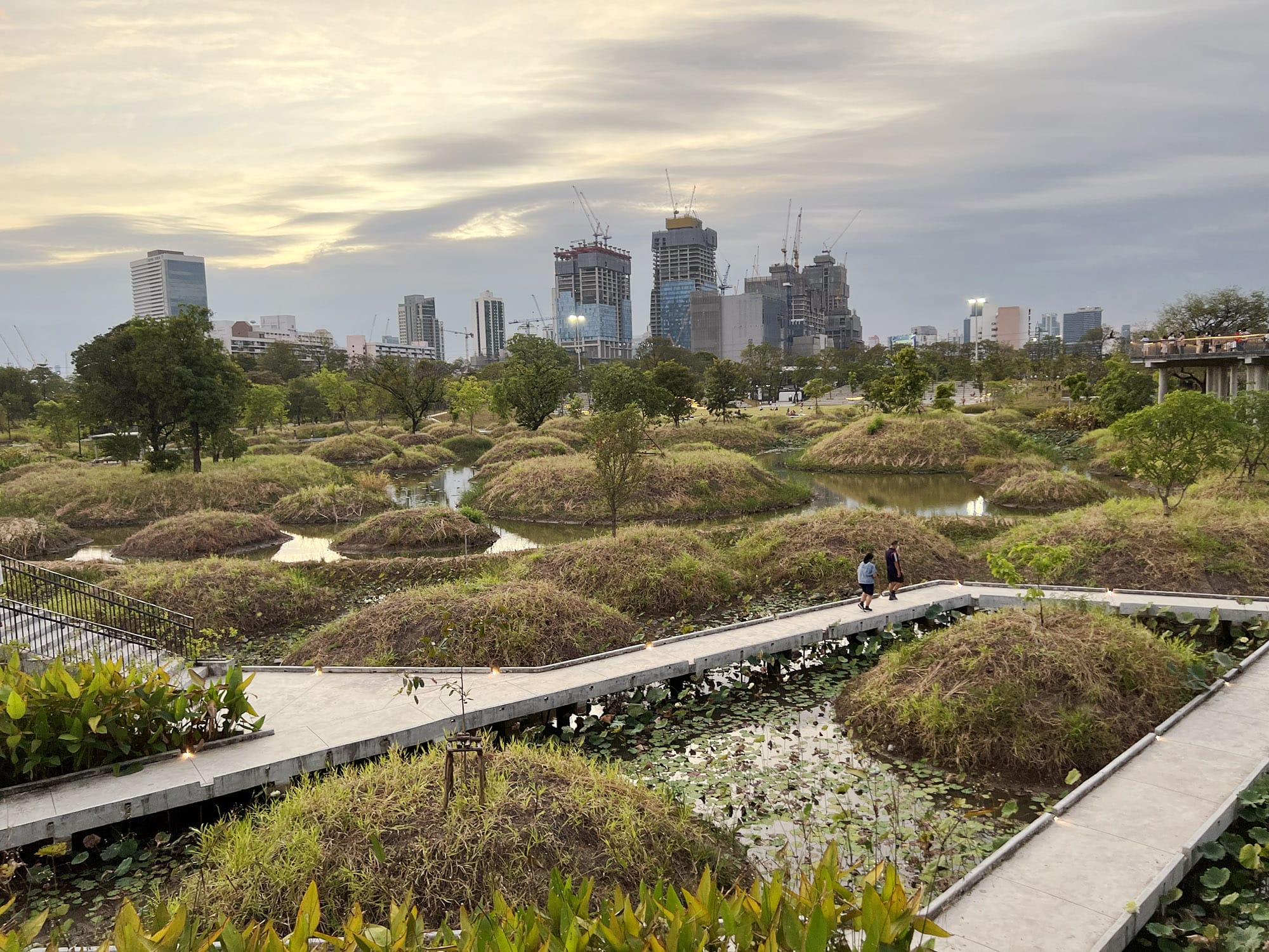 Bangkok: Benchakitti Forest Park - En grøn oase midt i byen