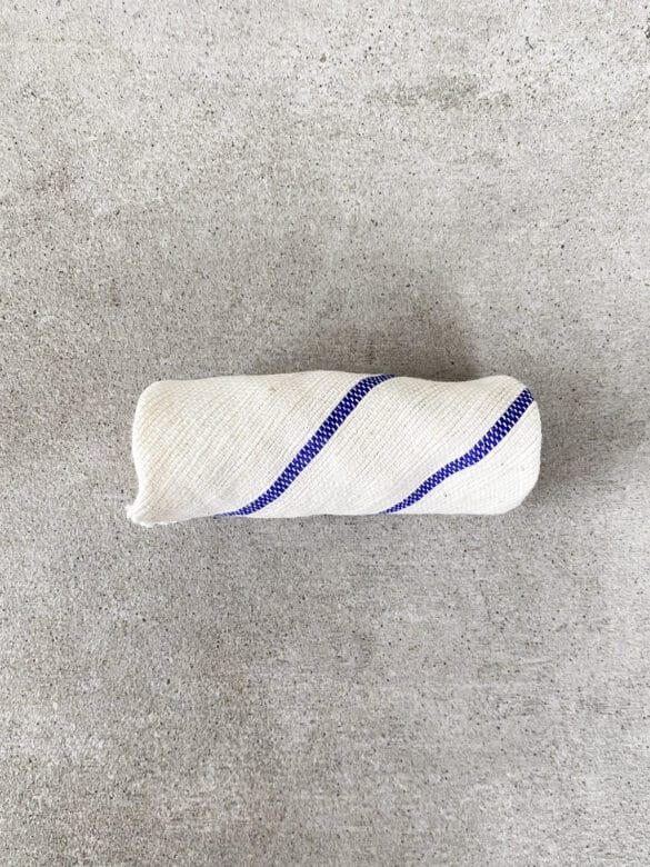 Sådan folder du et minihåndklæde (oshibori)