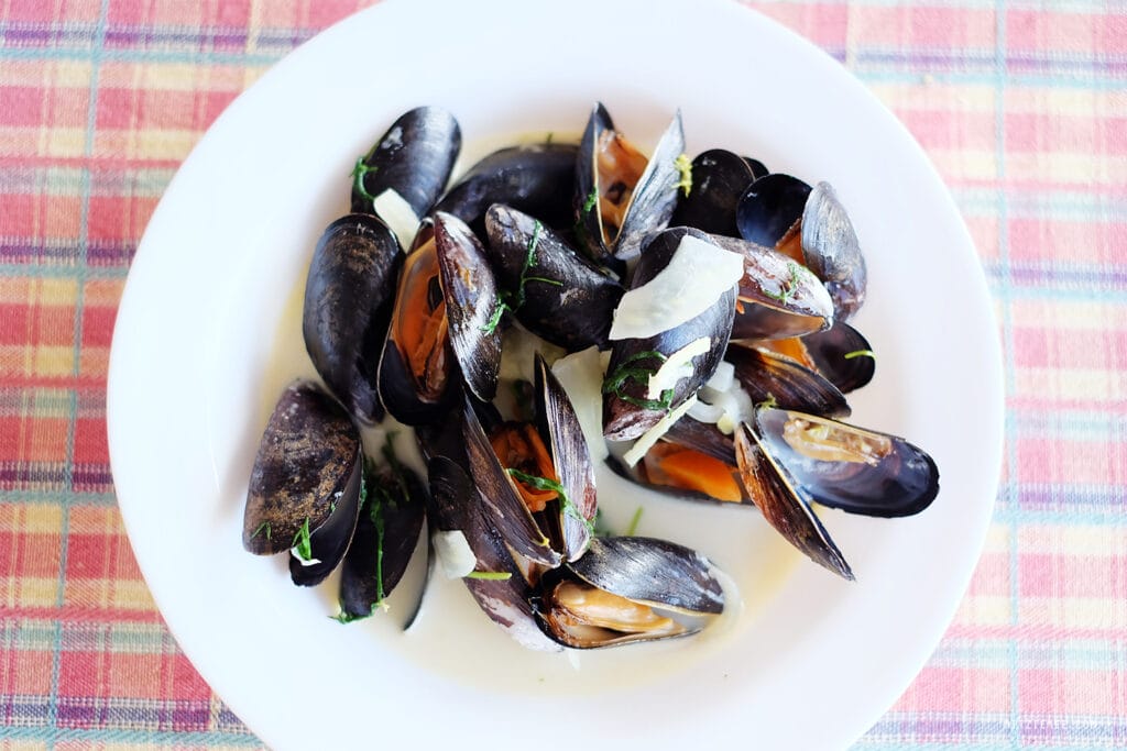 Opskrift: Trines fantastiske muslinger - Moules Frites