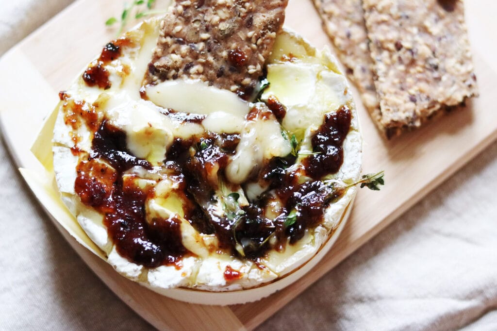 Opskrift: Bagt Camembert med Appelsinmarmelade