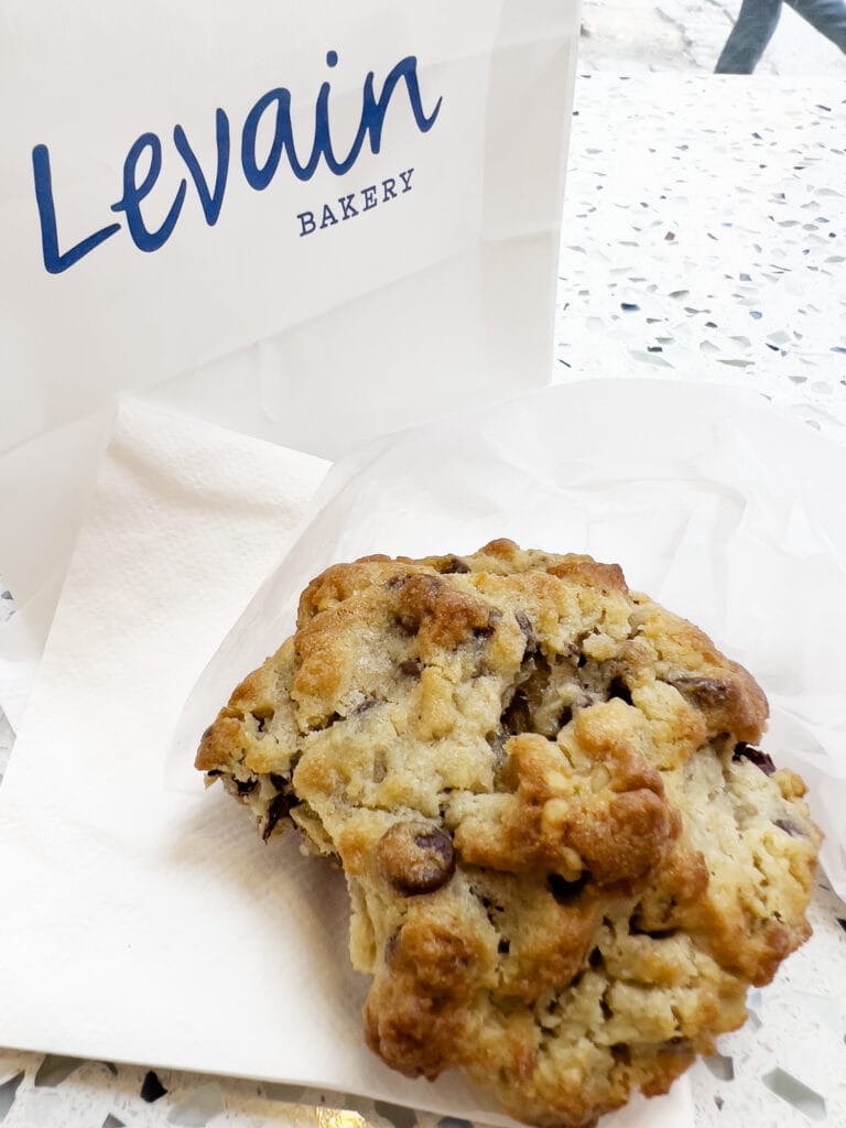 New York: Levain og en Chocolate Chip Walnut Cookie