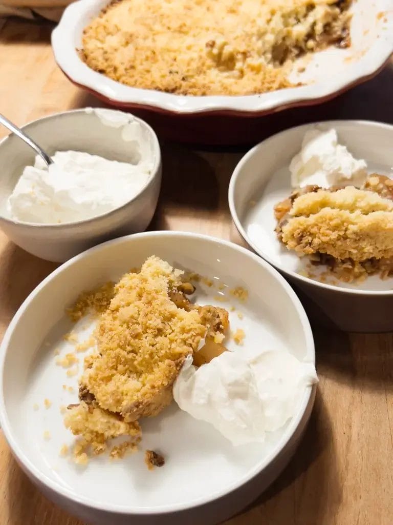 Opskrift: Apple Crumble med Marcipan og Granola