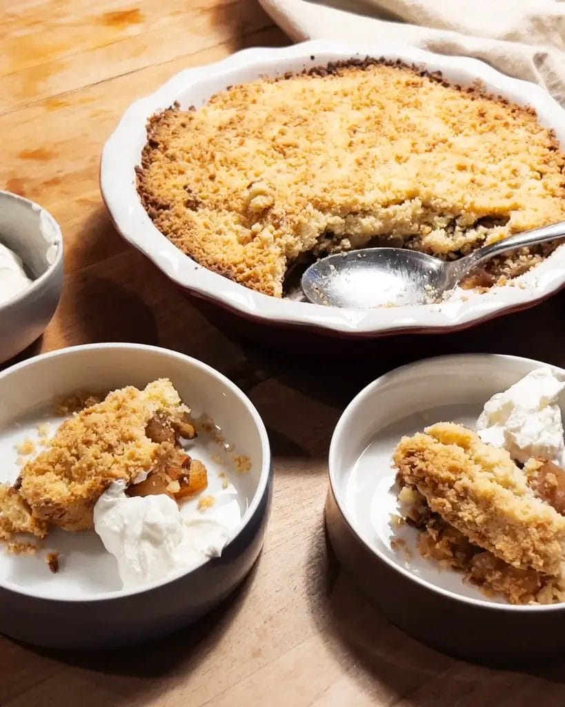 Opskrift: Apple Crumble med Marcipan og Granola