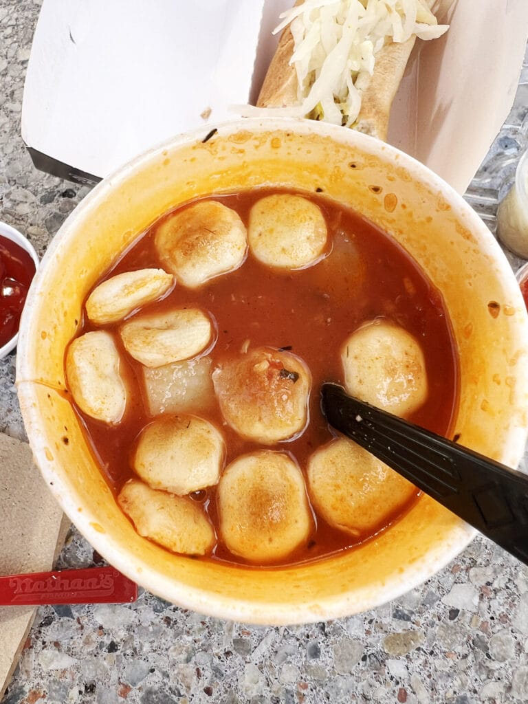 New York: Nathan's - Den oprindelige restaurant på Coney Island