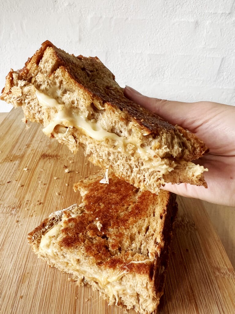 Opskrift: Grilled cheese sandwich med sennep