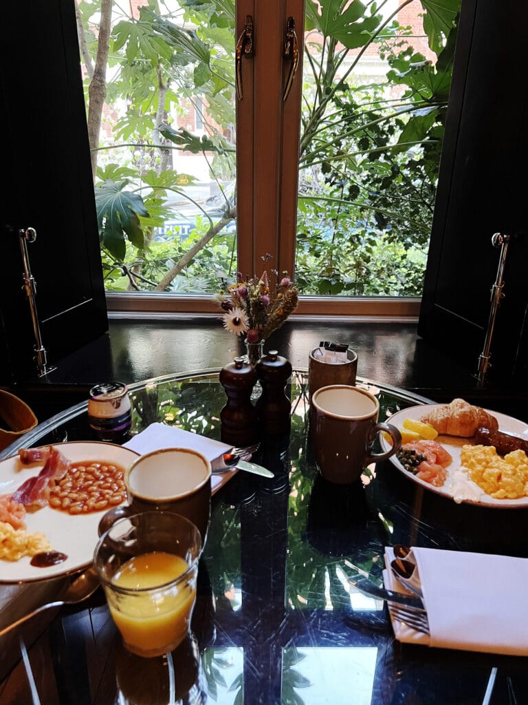 London: Et skønt ophold på St. Ermin's Hotel