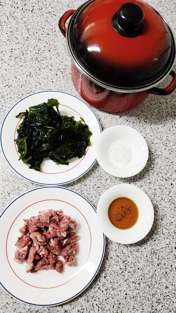 Opskrift: Miyeok Guk – Koreansk tangsuppe (fødselsdagssuppe)